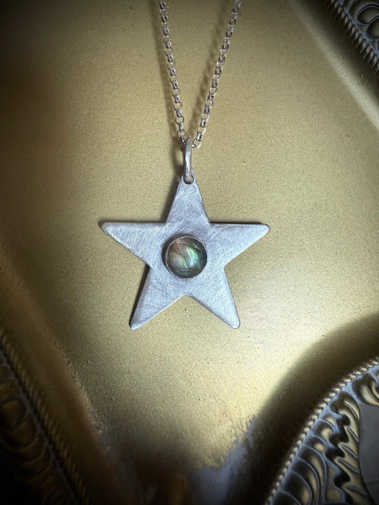 Northern Lights Labradorite Star Pendant - Relic